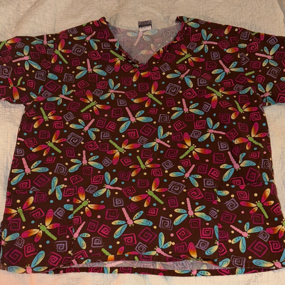Colorful Dragonfly Patterned Women's Short Sleeve Scrub Top